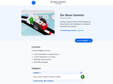 Ein kleiner, bunter Roboter namens „Der Blaue Sammler“ fährt auf einer farbigen Fahrbahn. In der Lernumgebung werden Aufgaben zum Programmieren und Sammeln von Rohstoffen durch den Roboter vorgestellt.